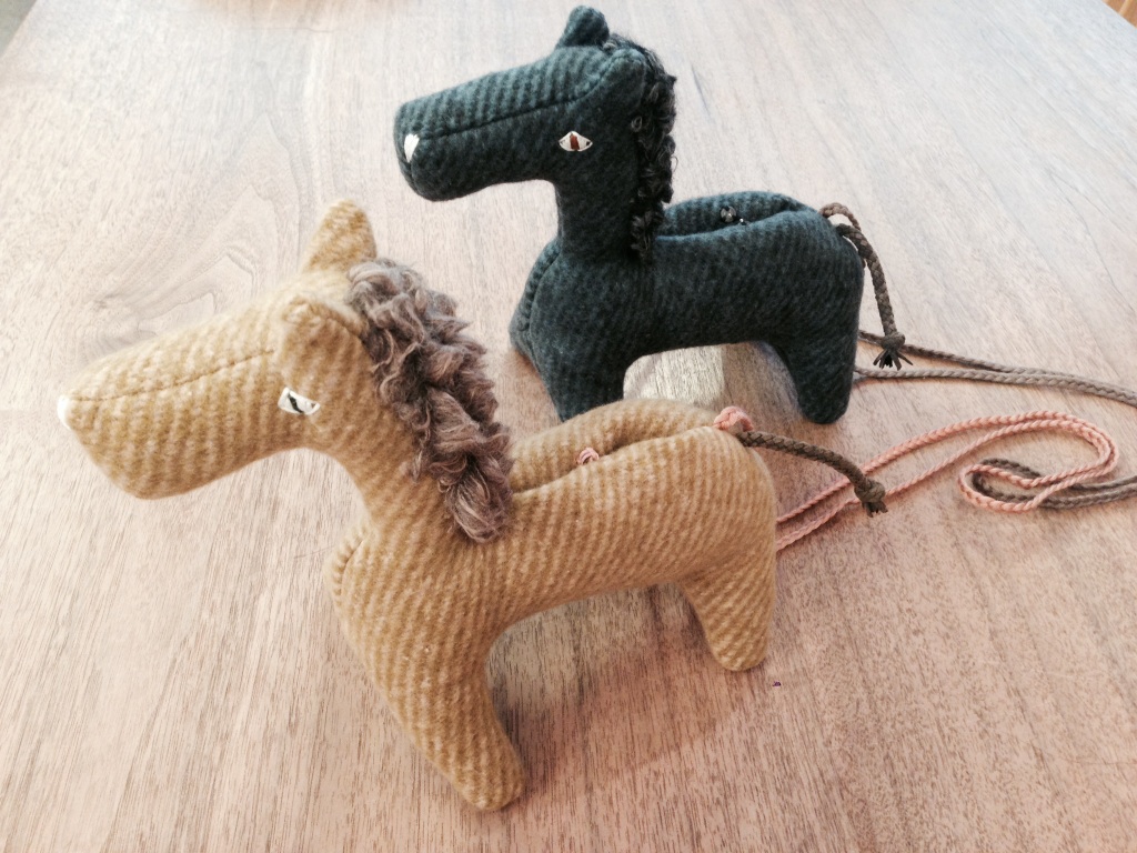 2点セットmina perhone ミナペルホネンぬいぐるみ馬