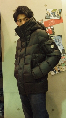 MONCLER バジーレ