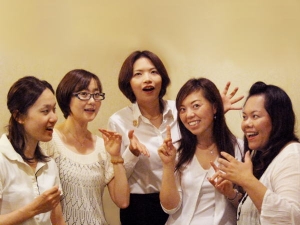 honey bee choir