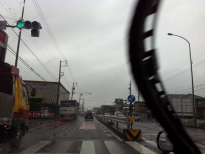 国道一号線 雨