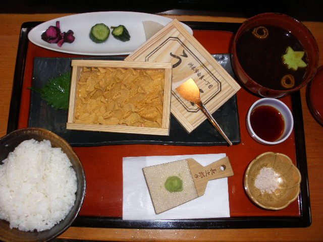 赤ウニ丼 淡路島 路莽時記