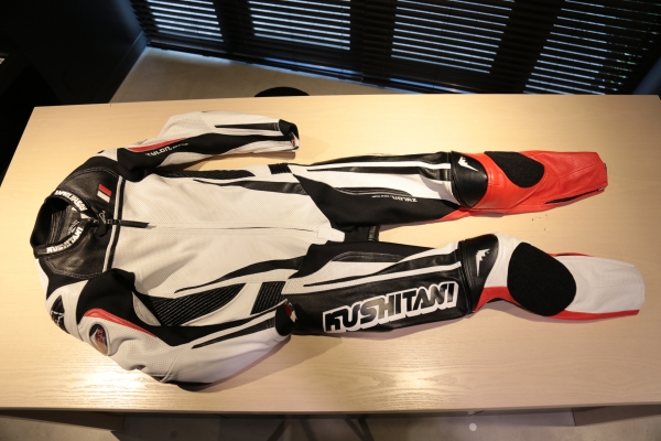 NEW! K-0080XX 着てみました : KUSHITANI 横浜店 | KUSHITANI NEW! K-0080XX 着てみました : KUSHITANI 横浜店 | KUSHITANI