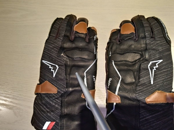 OutDryウインターグローブ、インナー仕様のご説明です