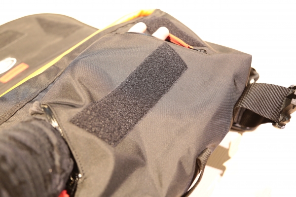 SHINICHIRO ARAKAWAメッセンジャーバッグ: KUSHITANI 横浜店