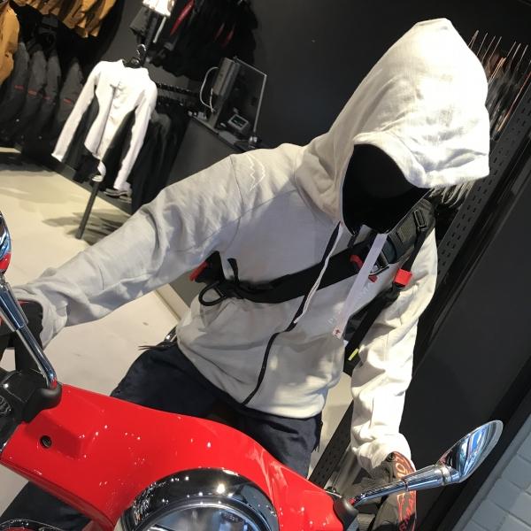 レブロフーディー入荷しました！：KUSHITANI 横浜店 | KUSHITANI