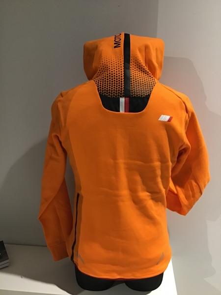リニアフーディー入荷のお知らせ : KUSHITANI 横浜店 リニアフーディー入荷のお知らせ : KUSHITANI 横浜店