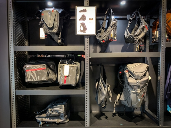 K-3588レッグバッグ店頭にございます!:KUSHITANI横浜店 | KUSHITANI