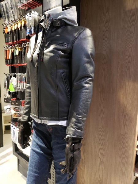 K-0629Z シングルジャケットでコーディネート：KUSHITANI横浜店