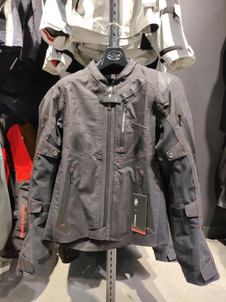 梅雨におススメのジャケット:KUSHITANI横浜店 | KUSHITANI
