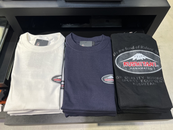 ワンダ　新品未使用　KUSHITANI キルトネイビー Tシャツ 新品 SHINICHIRO ARAKAWA×KUSHITANIコラボTシャツ続々入荷しました