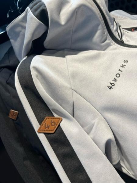 Pストア限定商品】なんと!CAFE・46worksのMIDパーカーが入荷 Pストア限定商品】なんと!CAFE・46worksのMIDパーカーが入荷