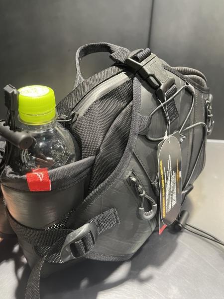 商品紹介】P-3586 SEALコラボ ヒップバッグ:KUSHITANI 横浜店 商品紹介】P-3586 SEALコラボ ヒップバッグ:KUSHITANI 横浜店