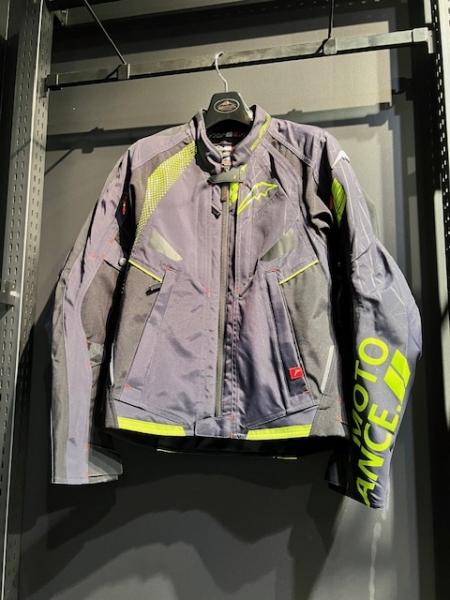 入荷速報】2024年SS新作！〈K-2418〉コンテンドジャケットが入荷