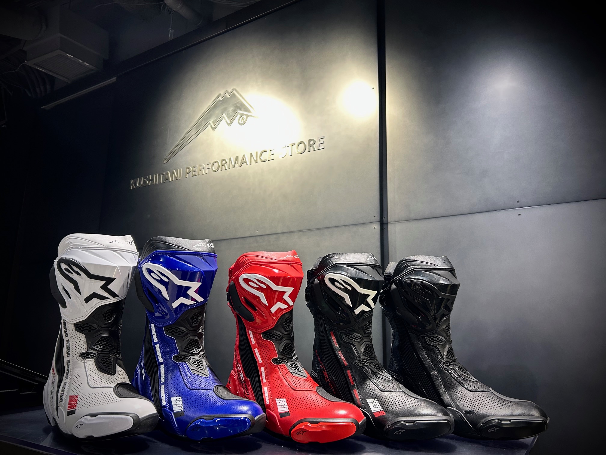 K-7701スーパーテックR2全色あります：KUSHITANI横浜店 | KUSHITANI