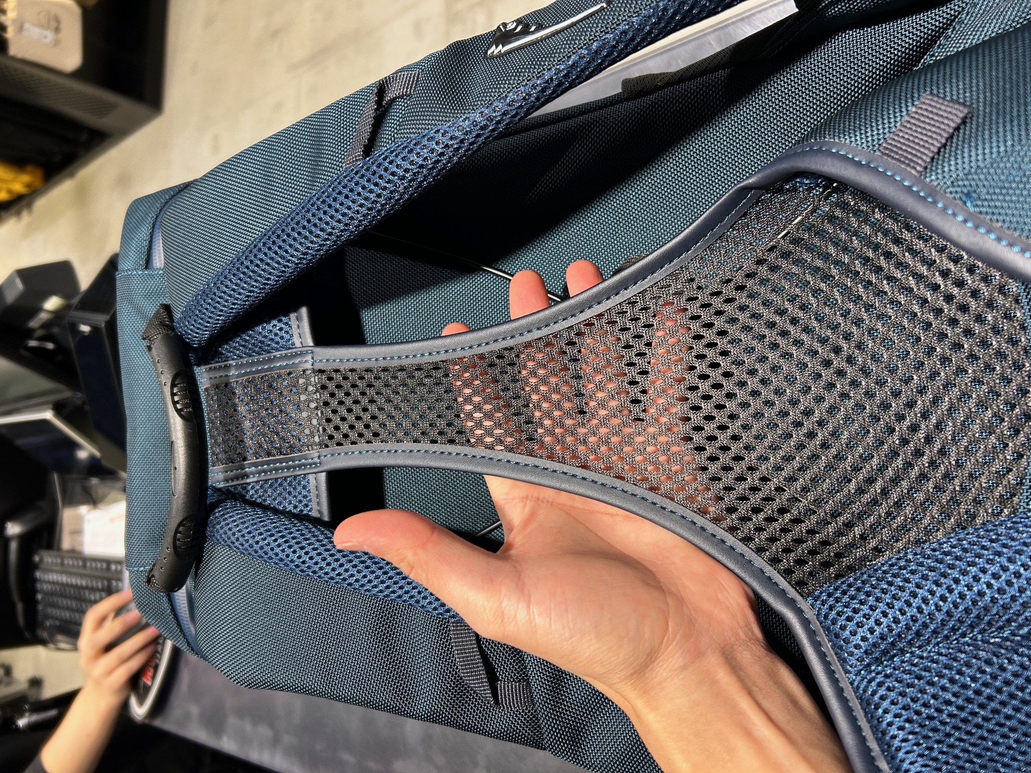 限定カラーあり？！K-3596（L）バックパックのご紹介！:KUSHITANI 横浜