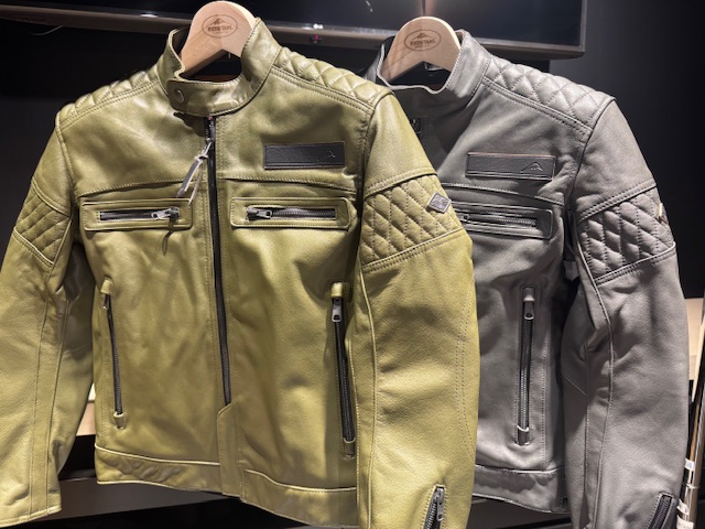 2026年新商品】＜K-0731＞ｱｰｶﾅﾚｻﾞｰﾌﾞﾘｰｽﾞｼﾞｬｹｯﾄが入荷いたしました