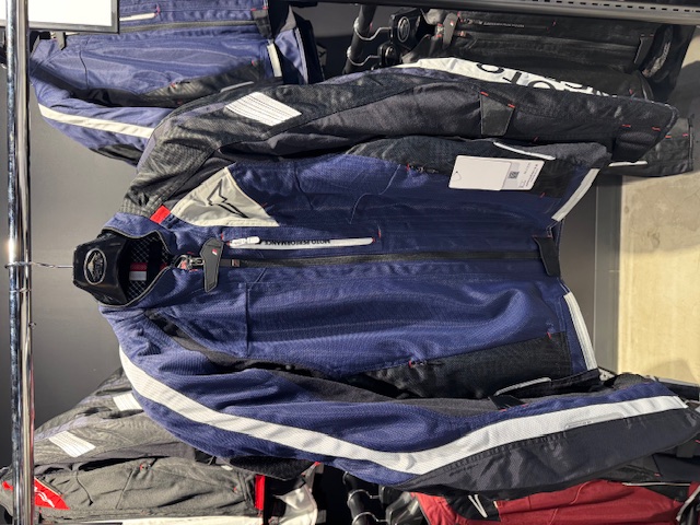 2026年新商品】＜K-2454＞ｴｱｰｺﾝﾃﾝﾄﾞｼﾞｬｹｯﾄが入荷しました！：KUSHITANI