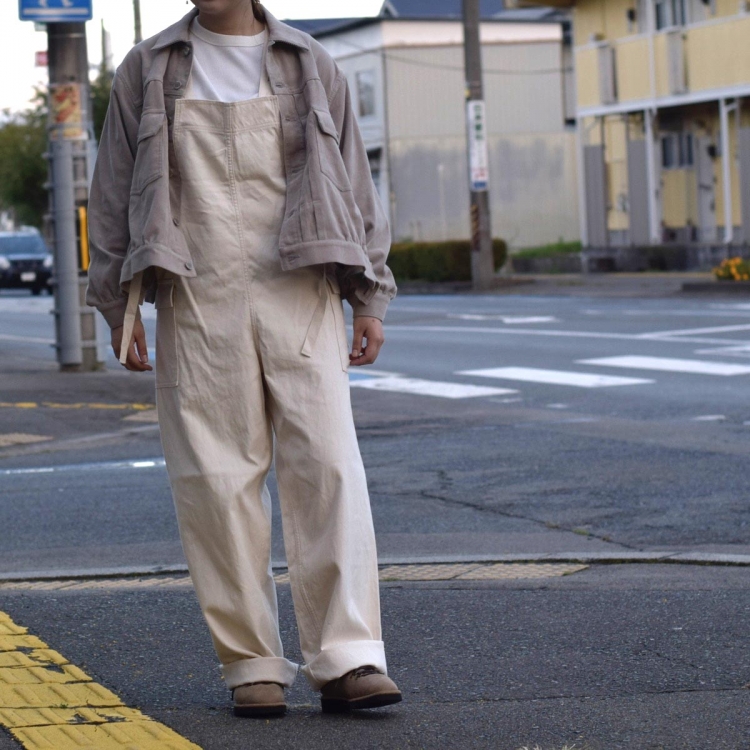 UNUSED / オーバーオールも女性らしいアイテムに。 | 1989 blog