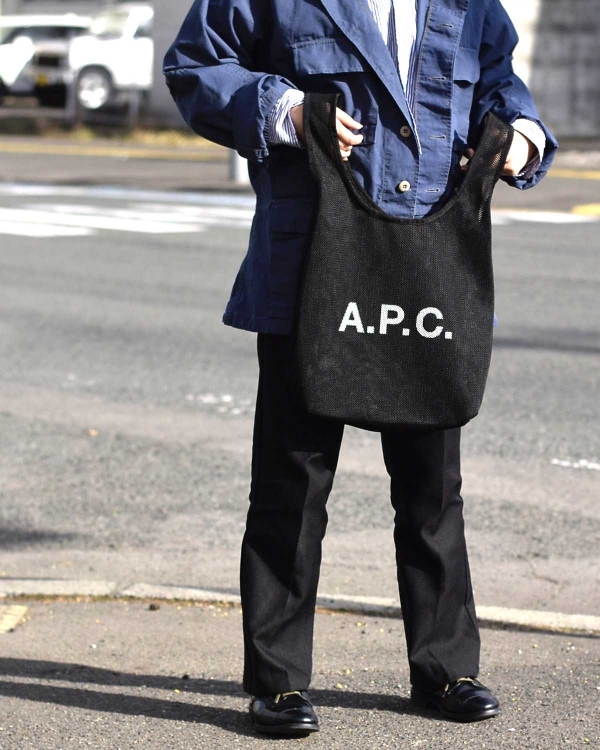 バッグ[美品] APC アーペーセー メッシュバッグ - トートバッグ