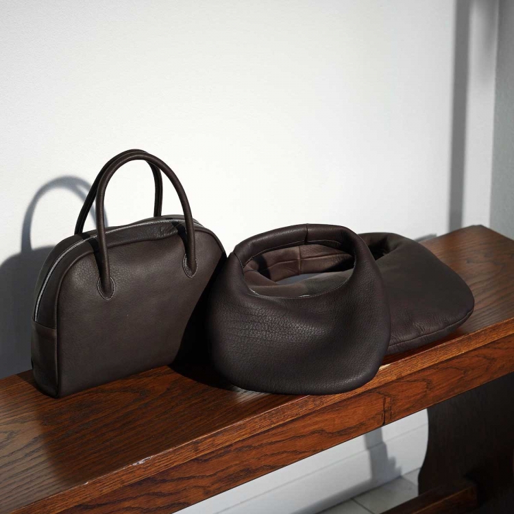 Aeta / 定番デザインを上品なブラウンで。 | 1989 blog Aeta / 定番デザインを上品なブラウンで。 | 1989 blog