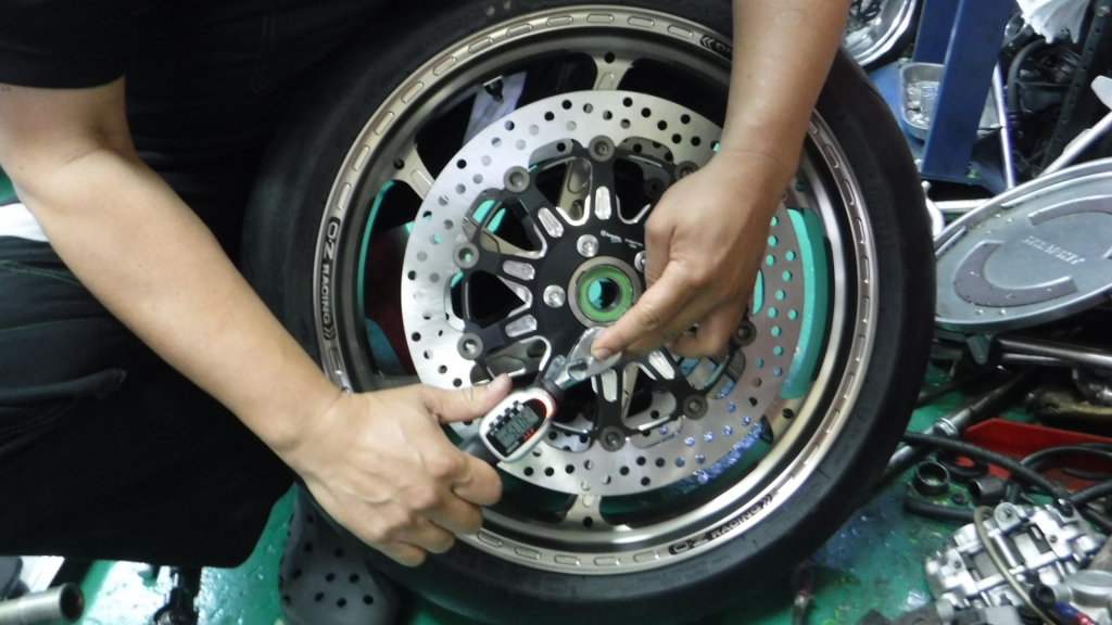 【キンキン】 Kawasaki Ninja ZX-10R 2014 - teknik veriler, fiyatlar, incelemeler