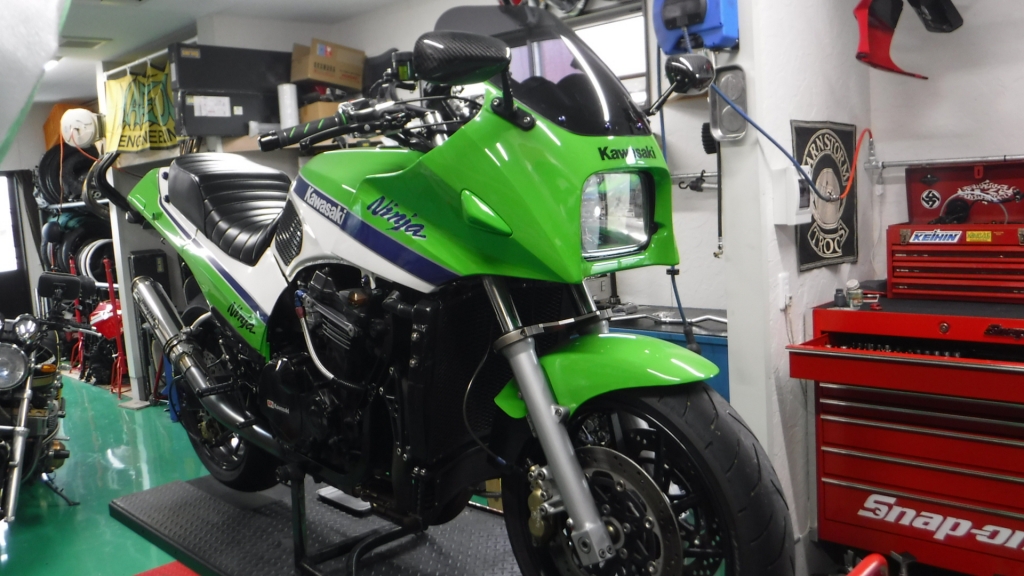 M浦さんGPZ900Rモデファイ | マーベラス折目のブログ