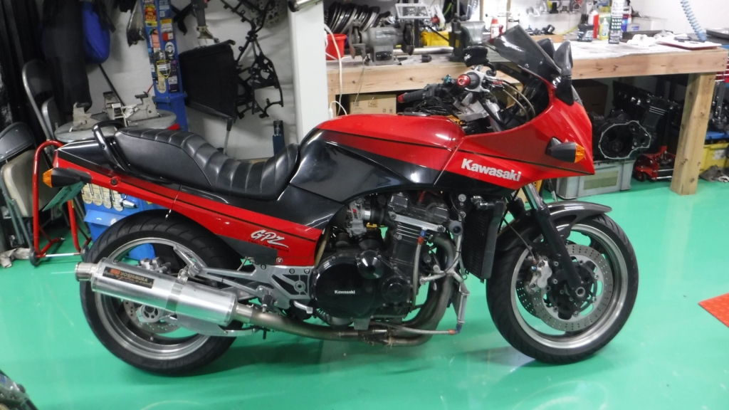 H岡さんGPZ900R モデファイ | マーベラス折目のブログ H岡さんGPZ900R モデファイ | マーベラス折目のブログ
