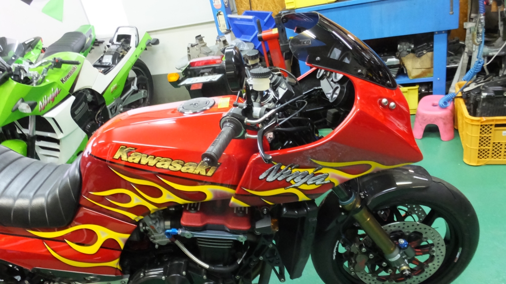 GPZ900R オルタネーター 高年式 動作問題なし　(検索zrx zzr) GPZ900R オルタネーター 高年式 動作問題なし(検索zrx zzr)