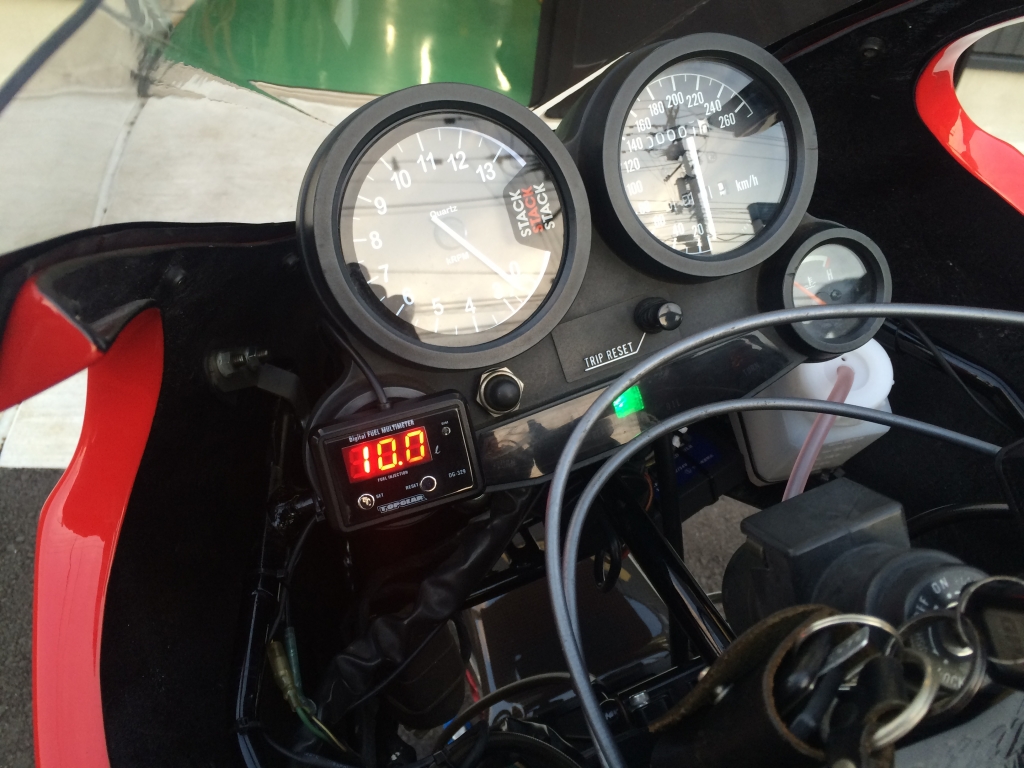 ZZR1100系用純正メーターケース改☆スペシャルメーター着せかえkit☆gpz ZZR1100系用純正メーターケース改☆スペシャルメーター着せかえ