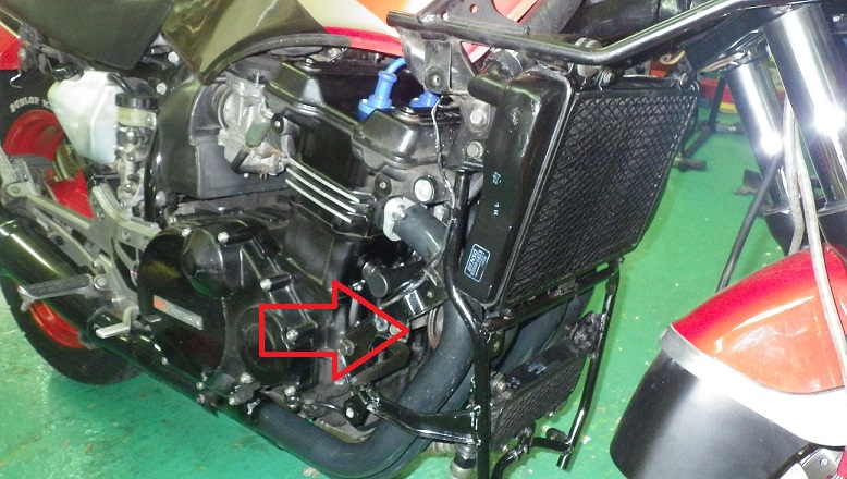 Kawasaki gpz900r ラジエーターステー