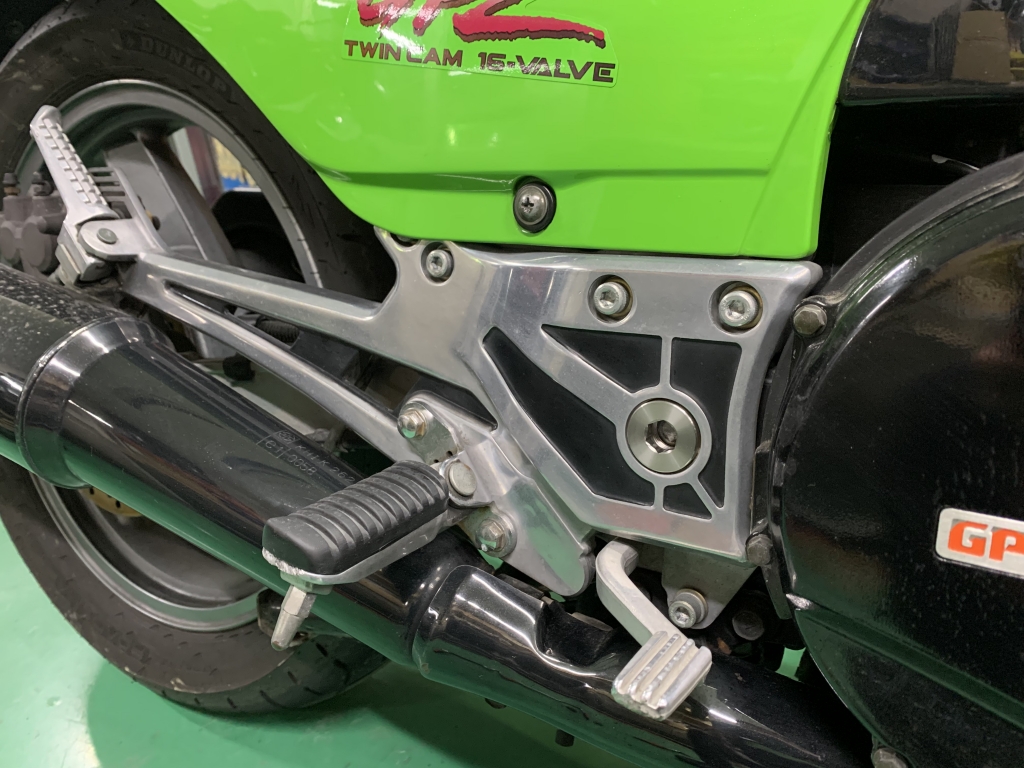 GPz900R アルミ ピボット ナット 化粧ナット 左右セット ZX900A