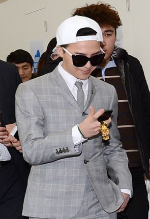 THOM BROWNE 即完売モデル再生産決定！！ | OBJ osaka -大阪店-