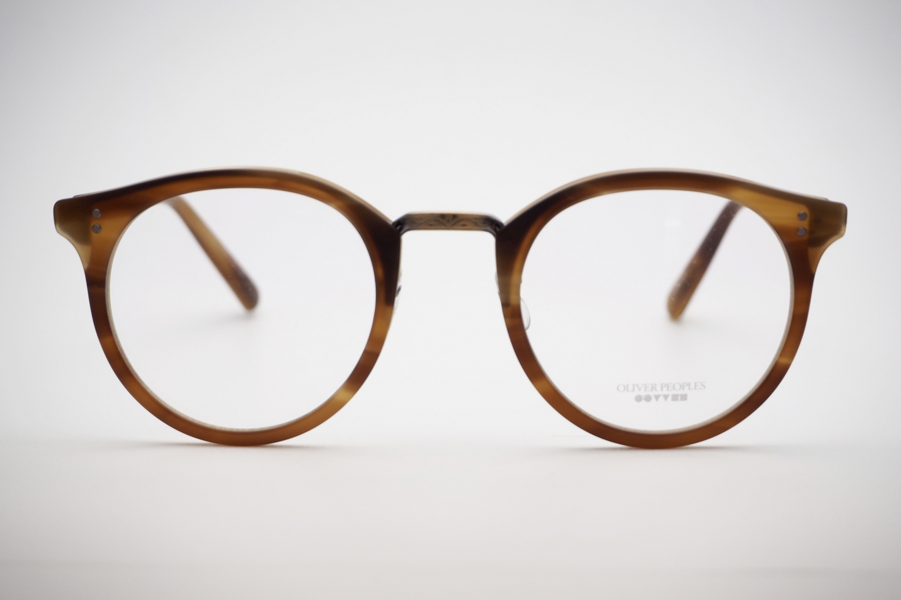 OLIVER PEOPLES 