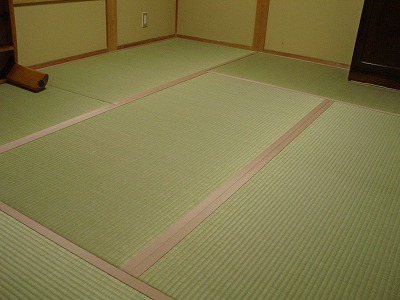 ピンク色の畳縁がステキな畳の施工例?