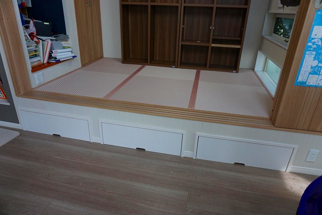 カラー縁無し琉球畳では無いカワイイお部屋に模様替え。(小上がり3帖間ピンク色市松柄施工事例)3