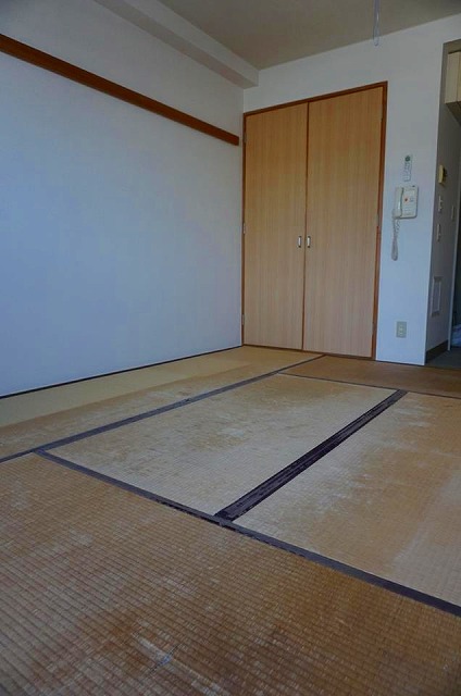 フローリングでは無いシニアシルバー世代の最適なフロア畳に模様替え(大阪府大東市6帖間)4