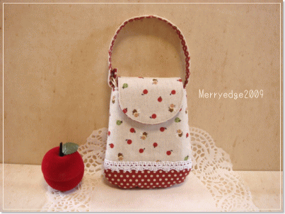 かわいいデジカメケース 携帯ケース まる型赤りんご 雑貨屋 メリーエッジ