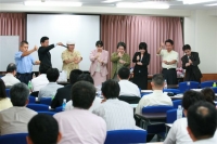 加賀屋克美さんと一緒に「ポテト」をストローで貫通!?