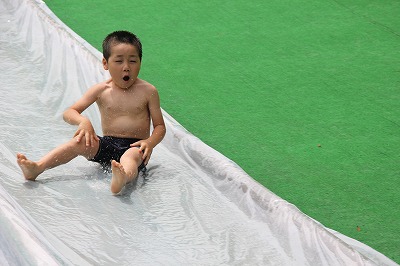 水のすべりだい
