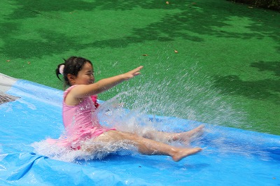 水のすべりだい