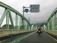 熊野川を渡り、和歌山県