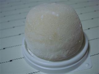 クリームイチゴ大福