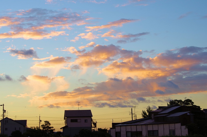 夏の朝空と夕空 日々の間に間に