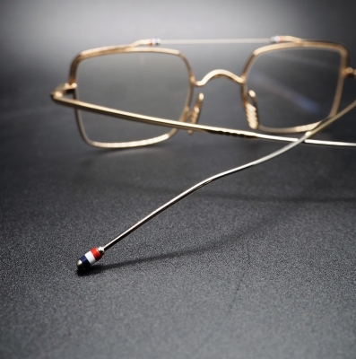 トムブラウン　THOM BROWNE TBX910-02 トムブラウン TBX910 ワイヤーのツーブリッジデザイン | OBJ east -東京店-