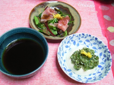 R0029849夜-豆腐刻み野菜のせ、生ハムさらだ、蕎麦つゆ_400.jpg