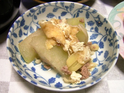 R0031936夜-冬瓜と油揚げのそぼろ煮_400.jpg