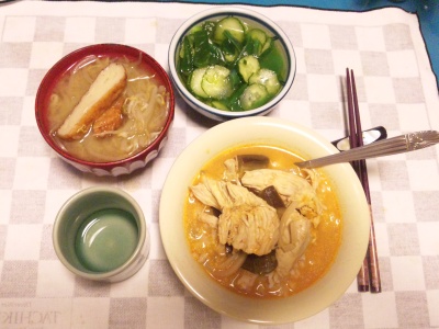 SBSH0211_0523夜チキンカレーさつま揚げ味噌汁、きゅうりの酢の物_400.jpg