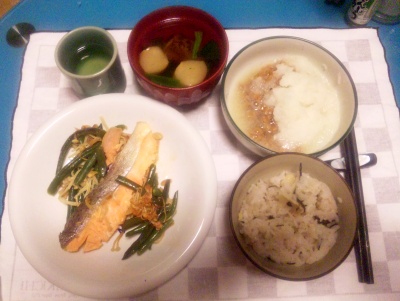 SBSH0222_0601夜鮭ソテー、麩のお吸い物、納豆おろし、かやくご飯_400.jpg