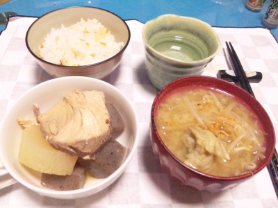 SBSH0220_0204夜-ブリ大根、つみれ汁、寿司飯_400.jpg