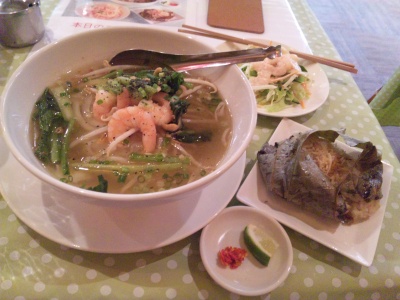 SBSH0202_0914外食-ベトナムランチ_400.jpg